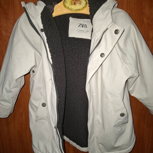 Zara Waterproof Jacket like new, white, with lining
