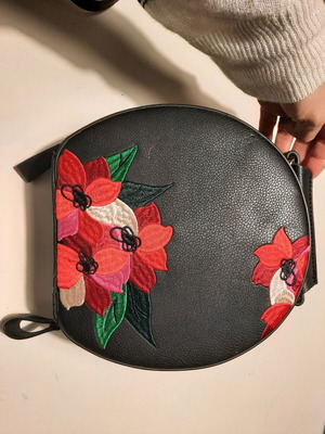 Zara cylindrical bag like new with embroidery