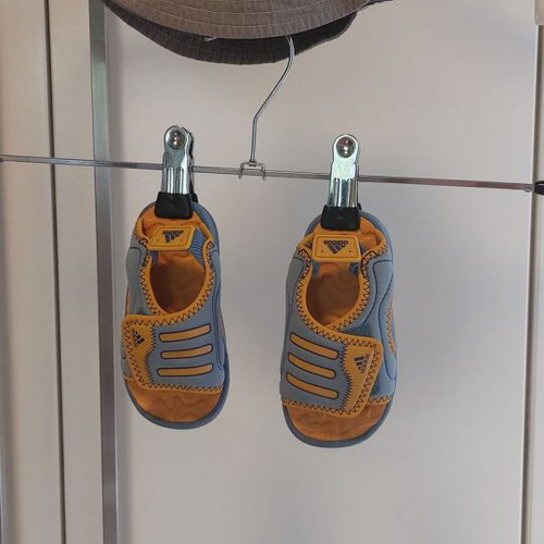 ADIDAS SANDAL SET WITH DPAM CAP FOR BOY 1-2 YEARS only 7 euros!!!