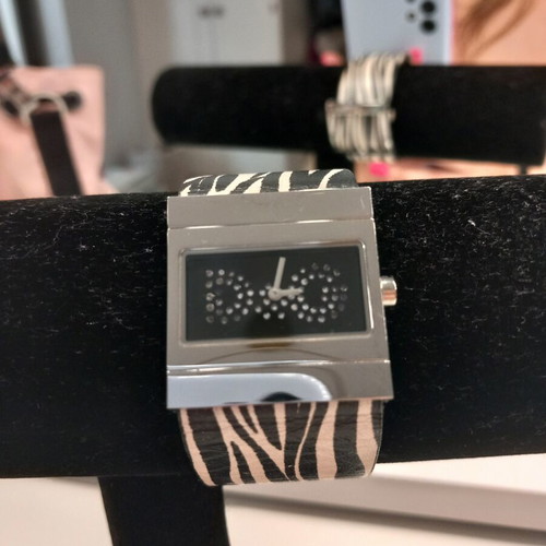 Dolce & Gabbana women's double-sided wristwatch like new, black and silver
