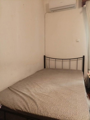 Bed with mattress like new