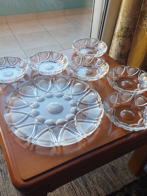 Crystal set new, intact in original box