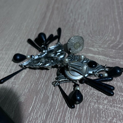 Vintage earrings like new, black and silver