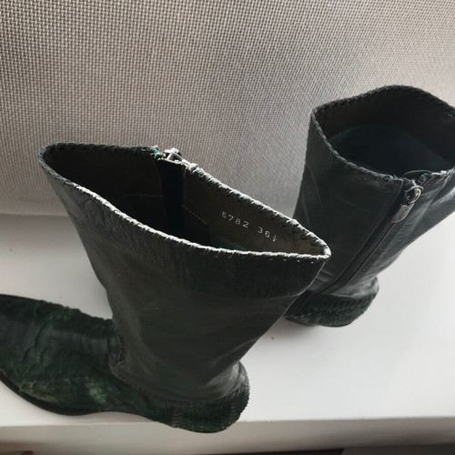 Green leather boots used, size 36.5