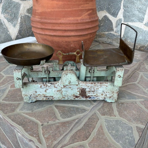 Old scale used from 1950-1960