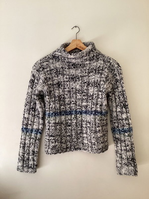 O’Neill knitted winter cropped sweater size S like new
