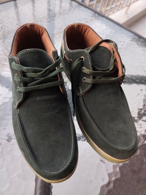 Ανδρικό παπούτσι casual σκουρό πράσινο νούμερο 41 καινούργιο