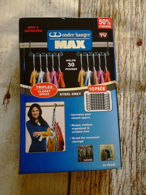 Σετ 10 έξυπνες κρεμάστρες που τριπλασιάζουν το χώρο στην ντουλάπα καινούργιο