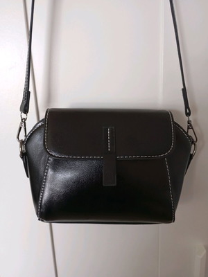 Leather crossbody bag black like new