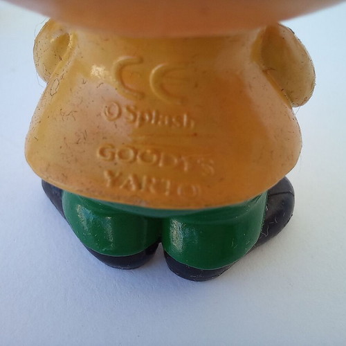 Goody's Little Monsters collectible figures set of 2 like new, 2002