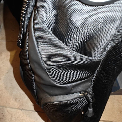 Ozuko Backpack 23.5lt waterproof, like new, black