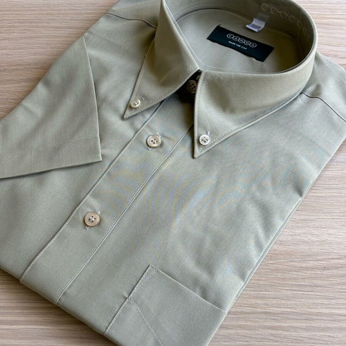 New CANDA short sleeve olive shirt, size M