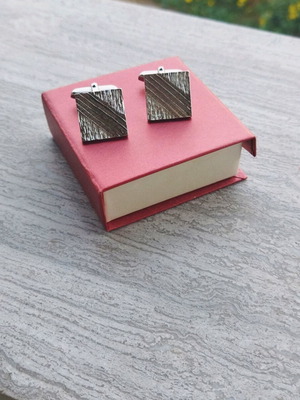 Cufflinks vintage square embossed silver new