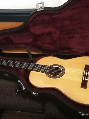 Kyriakou Handmade Classical Guitar like new with case