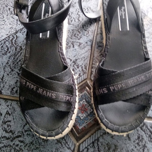 Pepe Jeans black platform shoes like new, size 37