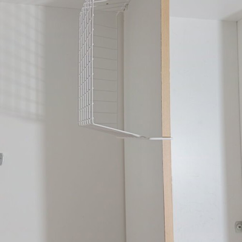 Kitchen Organization Set like new, 2 plate racks and 3 shelves