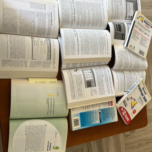 V. Giourdas Computer Books like new, 9 pieces