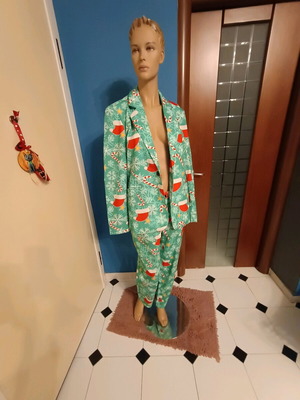 Christmas unisex suit like new, size M, multicolored