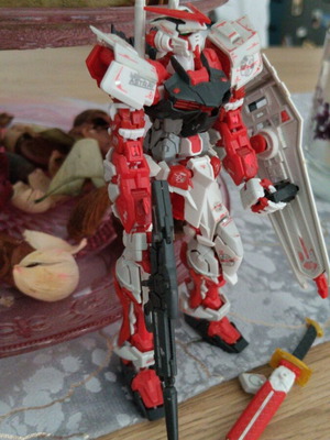 Gundam RG Astray Red Frame like new