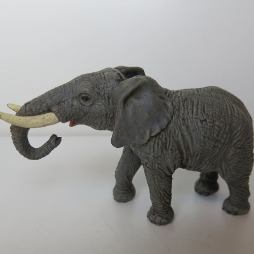 AAA Juvenile Elephant figure like new