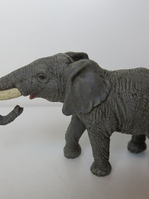 AAA Juvenile Elephant figure like new