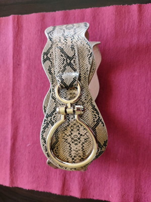 Belt with snake effect like new, 94cm