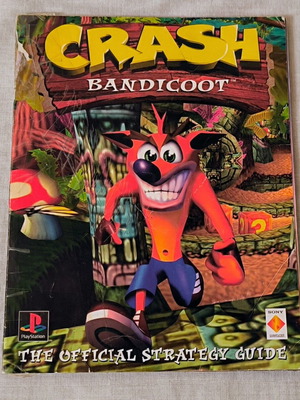 Οδηγός στρατηγικής Crash Bandicoot σε καλή κατάσταση με μικρό σκίσιμο