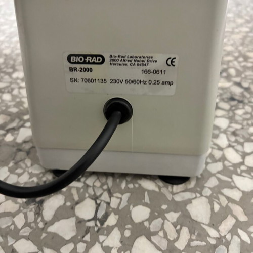 Vortex mixer 3000 rpm used with touch activation