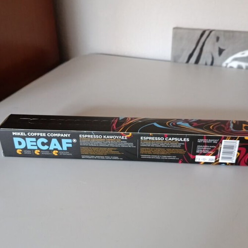 Espresso Decaf capsules and storage tin
