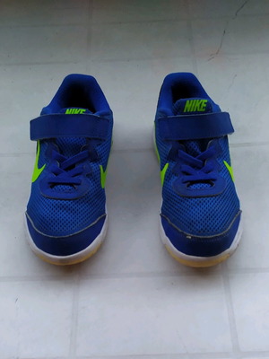 Sportex kids Nike athletic shoes size 30 like new, blue