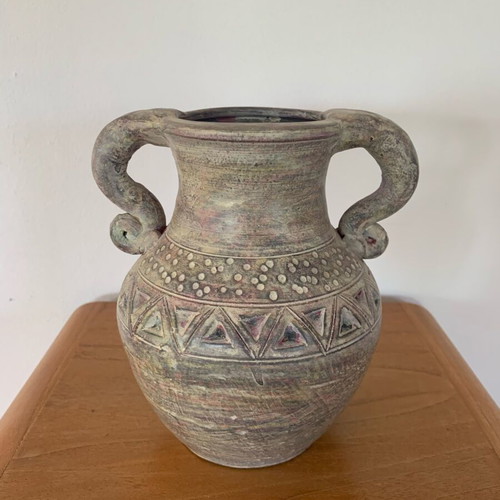 Vintage ceramic decorative amphora vase like new