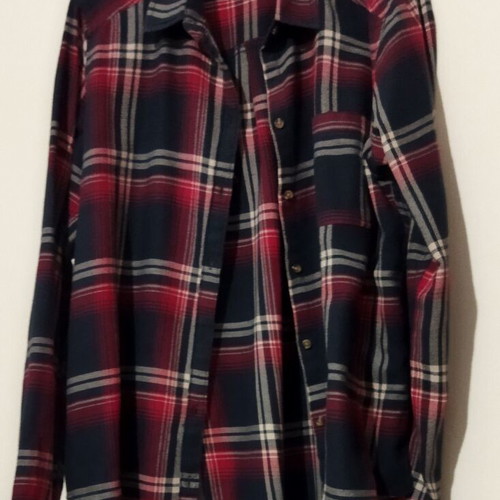 Hollister women's shirt L like new, blue and red