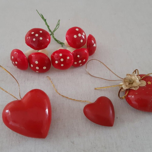 Vintage decorations used, pack of 10 mushrooms and hearts