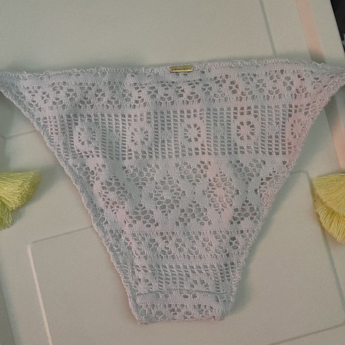 Victoria's Secret bikini bottom new with embroidery, white, size M