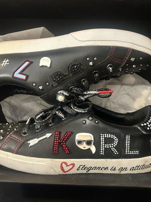 Παπούτσια sneakers γυναικεία Karl Lagerfeld μαύρα σε άριστη κατάσταση μέγεθος 40