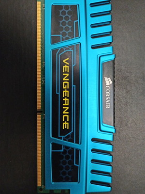 Corsair Vengeance 4GB DDR3 1600MHz RAM used