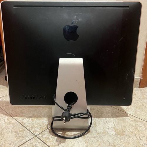 Mac 2008 used, works without display, includes power cable