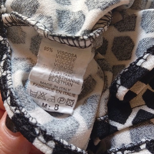 Dress made in Italy, size M, like new, viscose and elastin