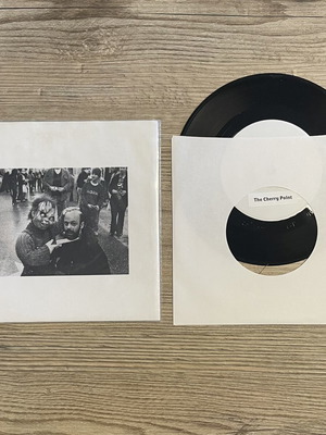 The Cherry Point / John Wiese Joysticks b/w Killer Party 7” vinyl like new
