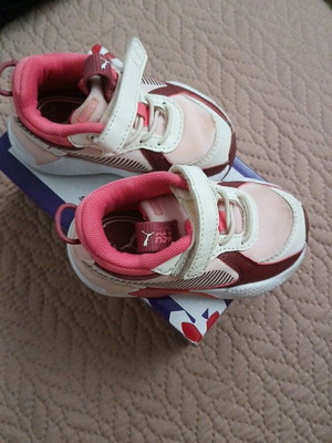 Baby shoes like new, assorted