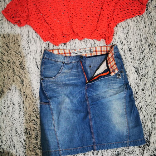 Killer Loop denim skirt like new with coral blouse gift