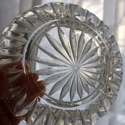 Glass ashtrays like new, set of 2