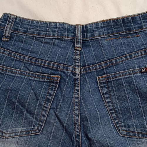 Vintage high-waisted flared jeans with stripes
