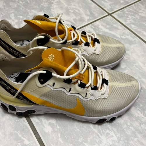 Nike React Element 55 SE University Gold sneakers like new, size 42