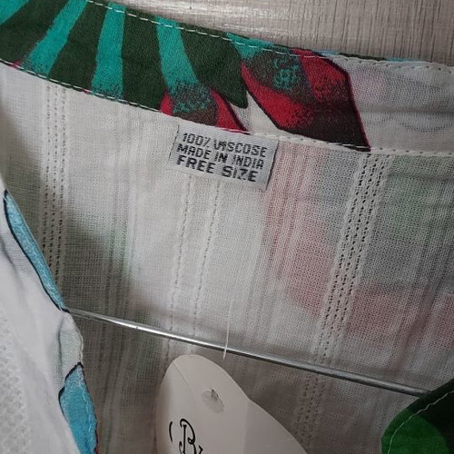 Indian shirt new, free size, white with pattern