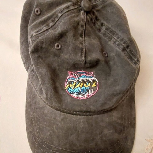 Maui hat like new