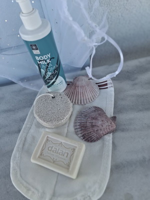 Bodyfarm bath set with lotion, soap, pumice stone and massage glove