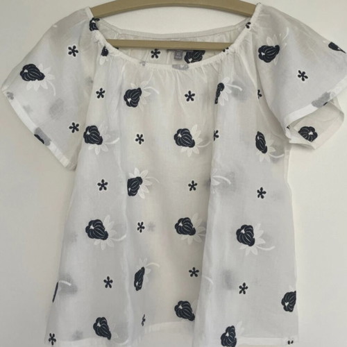 Guy Laroche short-sleeve blouse, size M, black and white