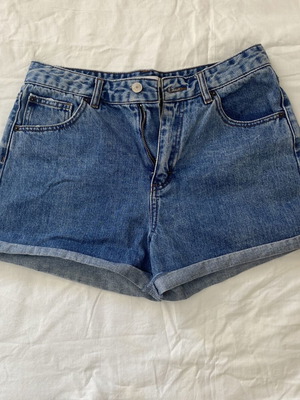 Jean σορτς Pull & Bear μεταχειρισμένο, μέγεθος M, μπλε