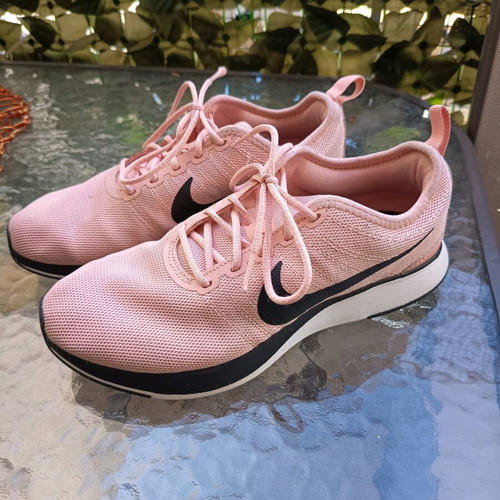 Nike Dualtone sport shoes size 36.5 like new
